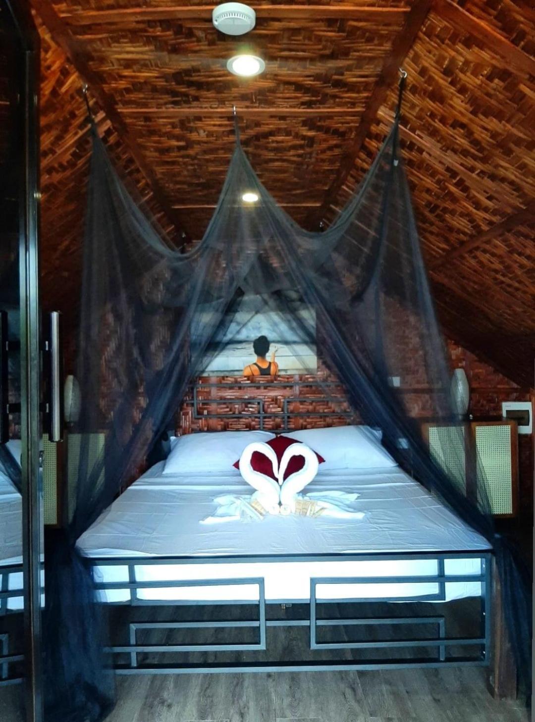 Jush Native And Glamping Hotel Dauis ภายนอก รูปภาพ