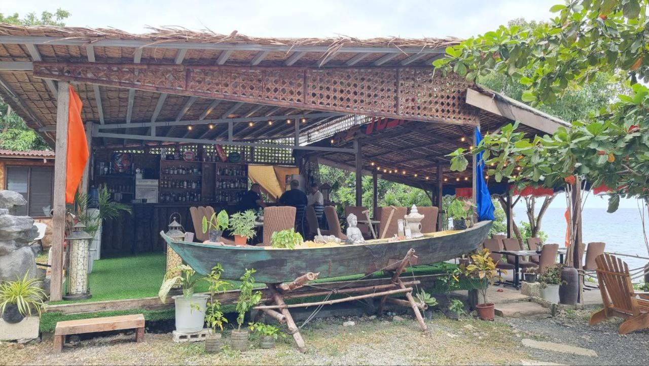 Jush Native And Glamping Hotel Dauis ภายนอก รูปภาพ