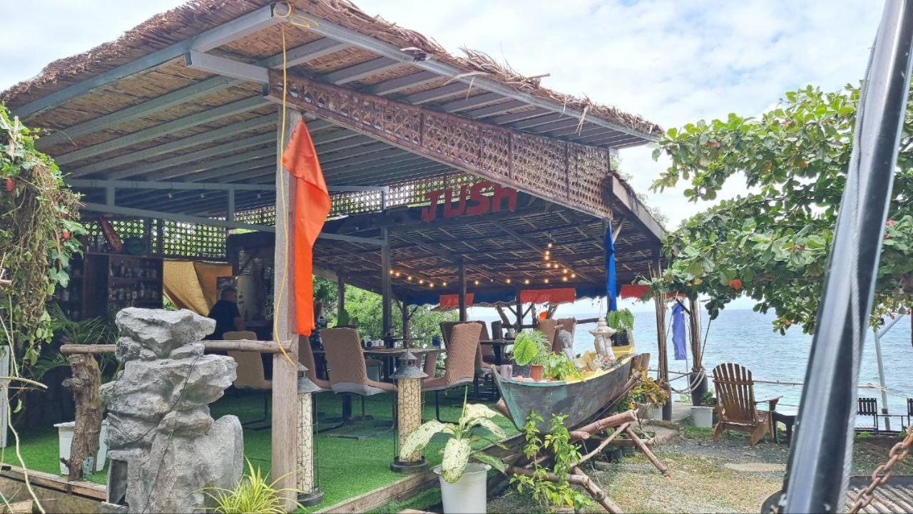 Jush Native And Glamping Hotel Dauis ภายนอก รูปภาพ
