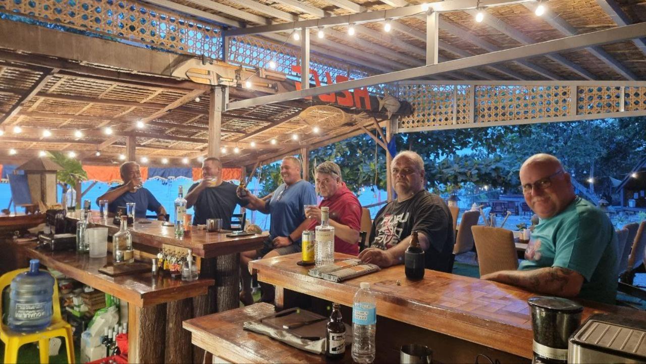 Jush Native And Glamping Hotel Dauis ภายนอก รูปภาพ