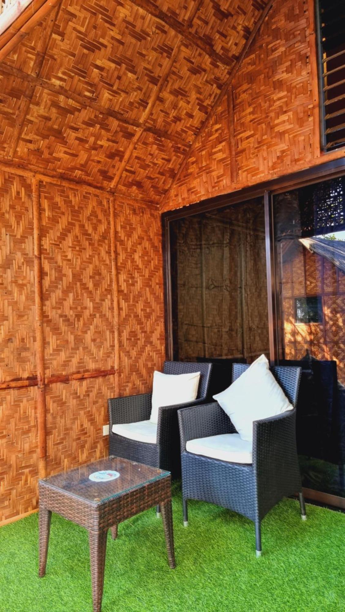 Jush Native And Glamping Hotel Dauis ภายนอก รูปภาพ