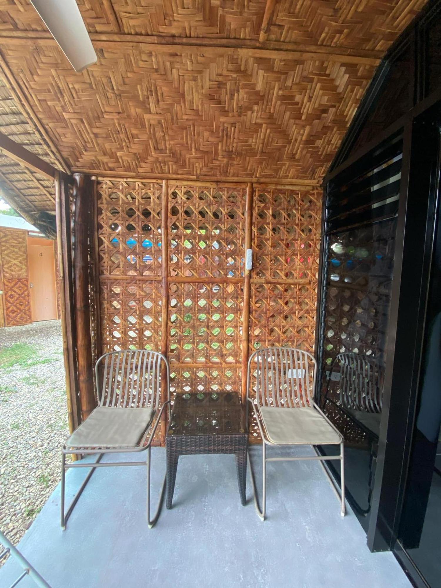 Jush Native And Glamping Hotel Dauis ภายนอก รูปภาพ
