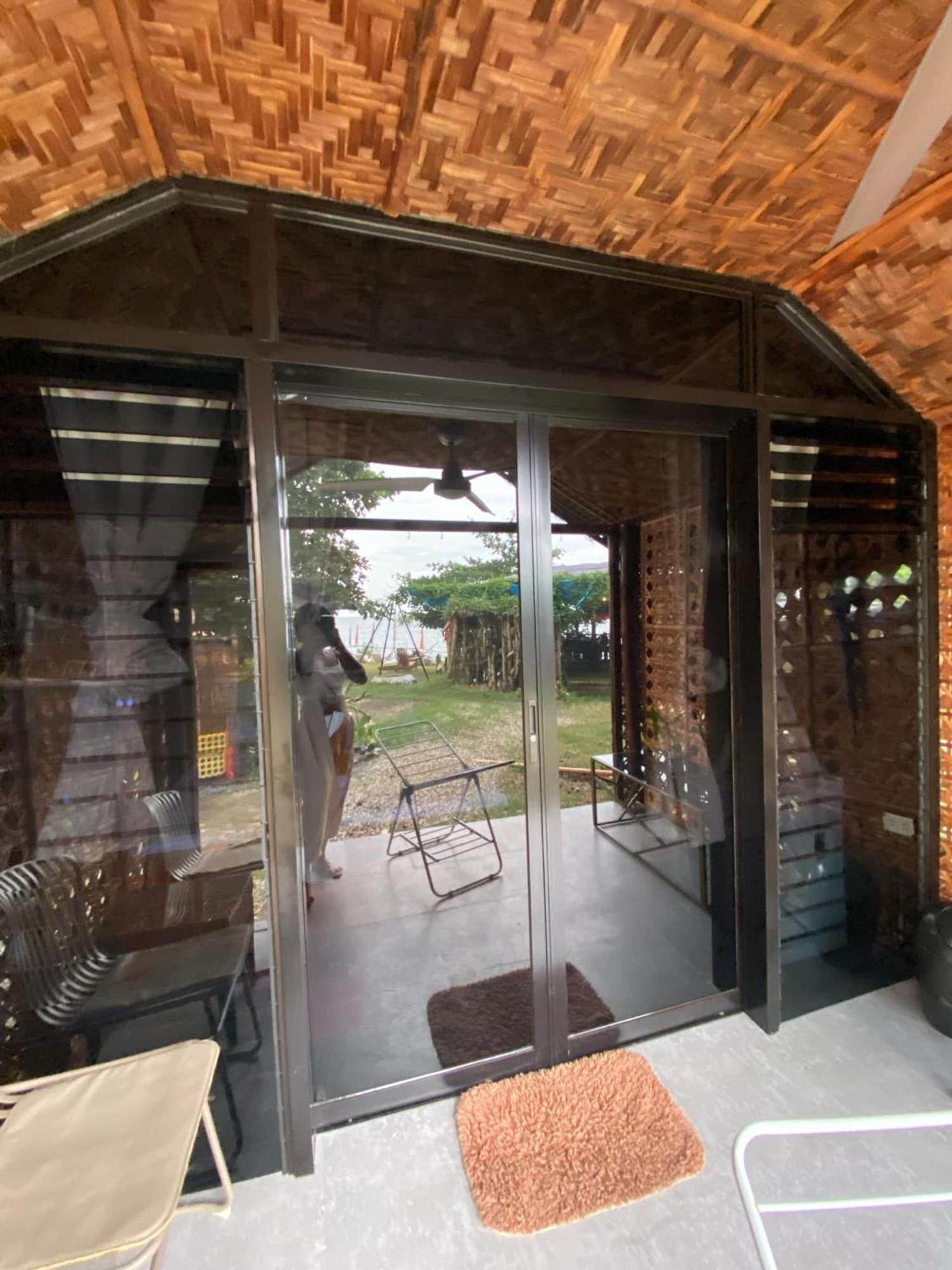 Jush Native And Glamping Hotel Dauis ภายนอก รูปภาพ
